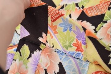 昭和初期　アンティーク　錦紗　花柄　着物(正絹、古布、縮緬)(R-047064)