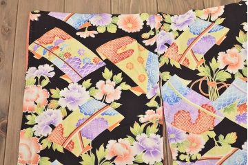 昭和初期　アンティーク　錦紗　花柄　着物(正絹、古布、縮緬)(R-047064)