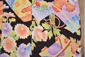 昭和初期　アンティーク　錦紗　花柄　着物(正絹、古布、縮緬)(R-047064)