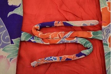 昭和初期　アンティーク　錦紗チョッキ(子供着物、古布、縮緬)(R-047066)