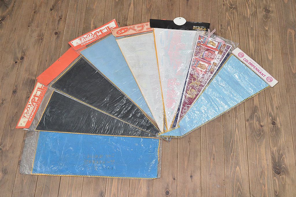 昭和レトロ　古いペナント113枚(東北自動車道、ポートピア、台湾、台北、観光土産)(R-047086)