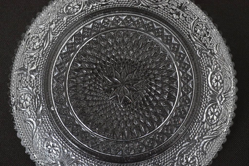 昭和初期　古いプレス小皿6枚(レース柄、プレート)(R-047088)