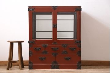中古　民芸家具　ディスプレイにおすすめ!朱塗りが上品なミラー付き飾り棚(キャビネット、和タンス)(R-047091)