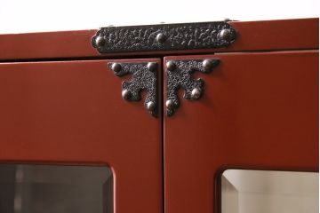 中古　民芸家具　ディスプレイにおすすめ!朱塗りが上品なミラー付き飾り棚(キャビネット、和タンス)(R-047091)