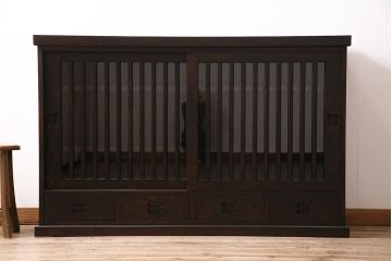 中古　旭川家具　北樹シリーズ　150K　樺材の濃い色合いが美しい茶棚(定価約27万円)(食器棚、サイドボード、収納棚)(R-047092)