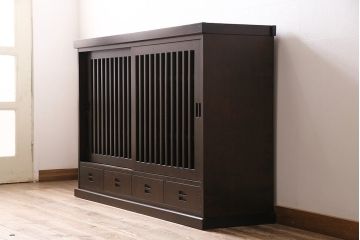 中古　旭川家具　北樹シリーズ　150K　樺材の濃い色合いが美しい茶棚(定価約27万円)(食器棚、サイドボード、収納棚)(R-047092)