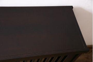 中古　旭川家具　北樹シリーズ　150K　樺材の濃い色合いが美しい茶棚(定価約27万円)(食器棚、サイドボード、収納棚)(R-047092)