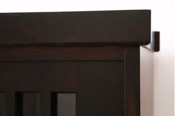 中古　旭川家具　北樹シリーズ　150K　樺材の濃い色合いが美しい茶棚(定価約27万円)(食器棚、サイドボード、収納棚)(R-047092)