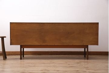 北欧ヴィンテージ　チーク材　丸みを帯びた取っ手がお洒落なサイドボード(収納棚、ビンテージ)(R-047093)