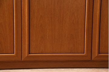 北欧ヴィンテージ　チーク材　木の温かみを感じるどっしりとしたサイドボード(収納棚、ビンテージ)(R-047094)