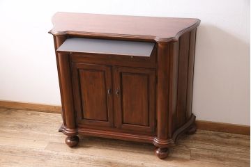 中古　DREXEL HERITAGE(ドレクセルヘリテイジ)　深い色合いが高級感を醸し出すサイドボード(収納棚、戸棚)(R-047104)