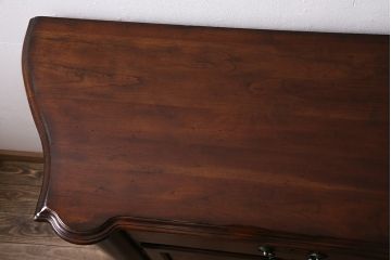 中古　DREXEL HERITAGE(ドレクセルヘリテイジ)　深い色合いが高級感を醸し出すサイドボード(収納棚、戸棚)(R-047104)