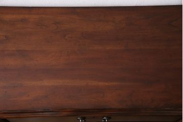 中古　DREXEL HERITAGE(ドレクセルヘリテイジ)　深い色合いが高級感を醸し出すサイドボード(収納棚、戸棚)(R-047104)