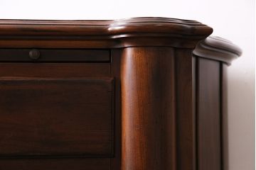 中古　DREXEL HERITAGE(ドレクセルヘリテイジ)　深い色合いが高級感を醸し出すサイドボード(収納棚、戸棚)(R-047104)