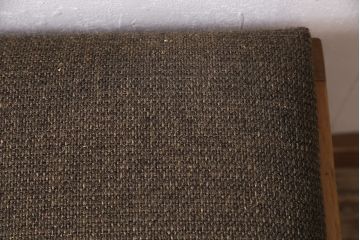 イギリスヴィンテージ　HERBERT E. GIBBS(ハーバート・E・ギブス)　チーク材　ブラウン座面がお洒落な角型スツール(チェア、椅子、ビンテージ)(R-047105)