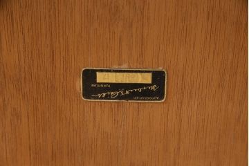イギリスヴィンテージ　HERBERT E. GIBBS(ハーバート・E・ギブス)　チーク材　ブラウン座面がお洒落な角型スツール(チェア、椅子、ビンテージ)(R-047105)