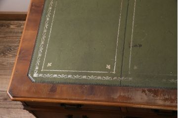 イギリスアンティーク　両面使いが出来るレザートップの両袖デスク(パートナーデスク、机、在宅ワーク、在宅用ワークデスク)(R-047117)