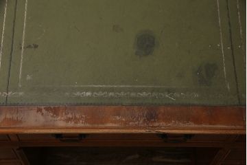 イギリスアンティーク　両面使いが出来るレザートップの両袖デスク(パートナーデスク、机、在宅ワーク、在宅用ワークデスク)(R-047117)