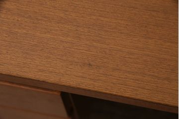 イギリスヴィンテージ　Austinsuite(オースティンスイート)　チーク材　　北欧スタイルにぴったりなスツール付きドレッサー(鏡台、ビンテージ)(R-047124)