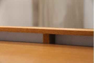 イギリスヴィンテージ　Austinsuite(オースティンスイート)　チーク材　　北欧スタイルにぴったりなスツール付きドレッサー(鏡台、ビンテージ)(R-047124)