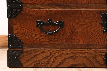 中古　伝統工芸　岩谷堂箪笥　天板リメイク・極厚手栗無垢材　ダイナミックな杢目を堪能できる衣装タンス(引き出し、チェスト)(R-047125)