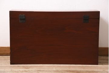 和製アンティーク　漆塗り　明治期に使われていた小さな長持(収納箱)(R-047140)