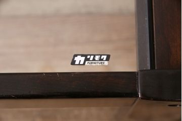 和製ヴィンテージ　オールドカリモク(karimoku)　スタイリッシュなデザインのガラストップテーブル(ガラス天板、センターテーブル、ビンテージ)(R-047141)