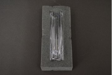 フランス　バカラ　フラワーベース19.5cm(Baccarat、フルレッドクリスタルガラス、花瓶、花器)(R-047152)