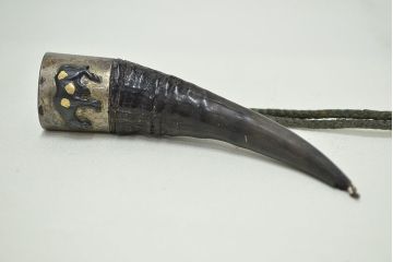 明治〜大正　水牛彫金提物(根付金工)(R-047153)