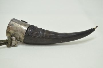 明治〜大正　水牛彫金提物(根付金工)(R-047153)