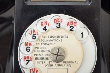 フランス　PROPRIETE　DE　L'ETAT　ビンテージ　黒電話(R-047155)