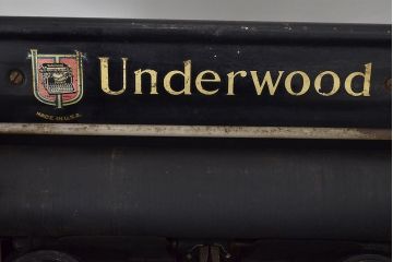 アメリカ　ビンテージ　Underwood(アンダーウッド)タイプライター(R-047157)