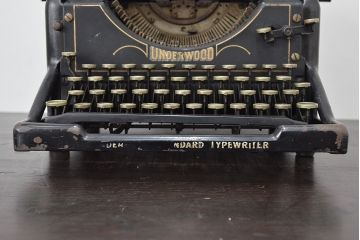 アメリカ　ビンテージ　Underwood(アンダーウッド)タイプライター(R-047157)