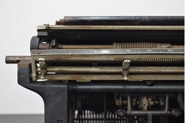 アメリカ　ビンテージ　Underwood(アンダーウッド)タイプライター(R-047157)