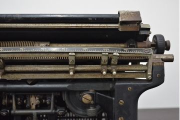 アメリカ　ビンテージ　Underwood(アンダーウッド)タイプライター(R-047157)