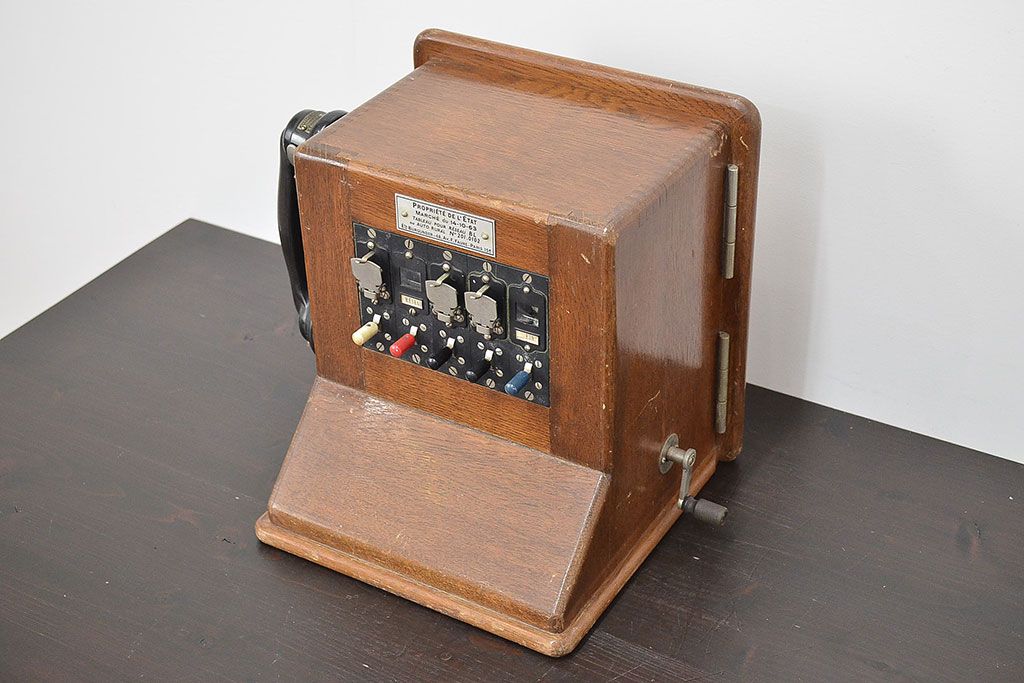 フランス　PROPRIETE　DE　L'ETAT　ビンテージ電話(R-047158)