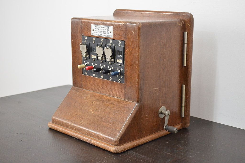 フランス　PROPRIETE　DE　L'ETAT　ビンテージ電話(R-047158)