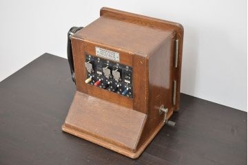 フランス　PROPRIETE　DE　L'ETAT　ビンテージ電話(R-047158)