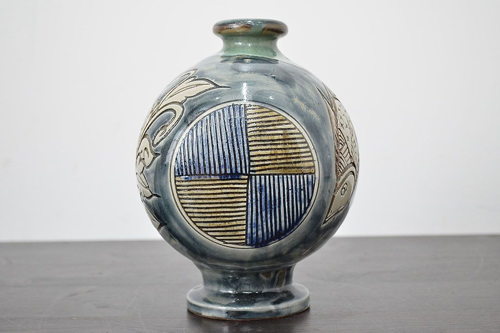 壺屋焼　金城敏男　花瓶など3点(魚文、金城次郎?、琉球)(R-047162)