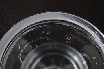 昭和レトロ　ガラス瓶2個セット(蓋付き、キャニスター)(R-047166)