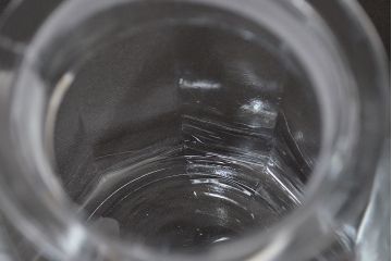 昭和レトロ　ガラス瓶2個セット(蓋付き、キャニスター)(R-047166)