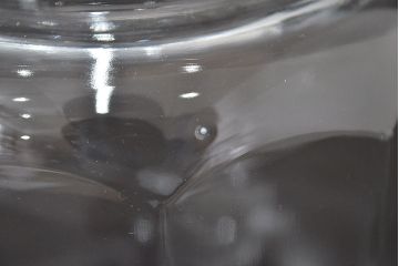 昭和レトロ　ガラス瓶2個セット(蓋付き、キャニスター)(R-047167)