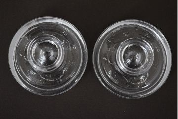 昭和レトロ　ガラス瓶2個セット(蓋付き、キャニスター)(R-047169)