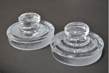 昭和レトロ　ガラス瓶2個セット(蓋付き、キャニスター)(R-047169)