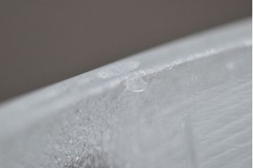 昭和レトロ　ガラス瓶大・小　2個セット(蓋付き、キャニスター)(R-047170)