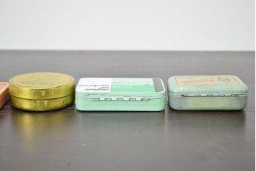 フランスビンテージ　ブリキ缶15個(アンティーク、小物入れ)(R-047171)