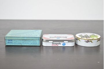 フランスビンテージ　ブリキ缶など23個(アンティーク、小物入れ)(R-047175)