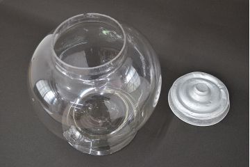 レトロ雑貨　昭和レトロ　丸いフォルムが愛らしい地球瓶(ガラス瓶、ガラスビン)(R-047178)