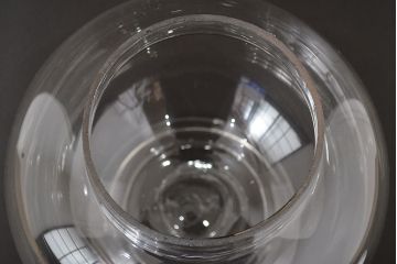 レトロ雑貨　昭和レトロ　丸いフォルムが愛らしい地球瓶(ガラス瓶、ガラスビン)(R-047179)