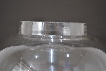 レトロ雑貨　昭和レトロ　丸いフォルムが愛らしい地球瓶(ガラス瓶、ガラスビン)(R-047179)